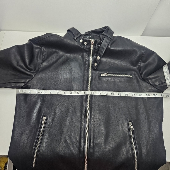 Moto jacket - Picture 7 of 10